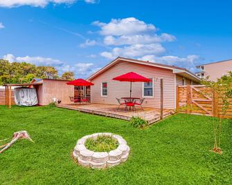 Gigi's Getaway - Oak Island - Edificio