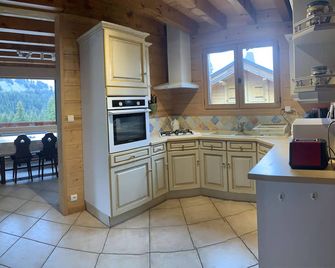 Chalet Familiale 4 Chambres - Taninges - Cuisine