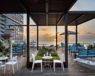 Maxim Hotel Tel Aviv - Tel Aviv - Innenhof