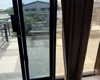 Serene Apartment Near UN, Banks, and Airport in Honiara - Honiara - Balkón