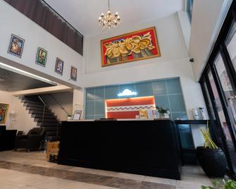 Davao Royal Suites And Residences - Davao City - Front desk