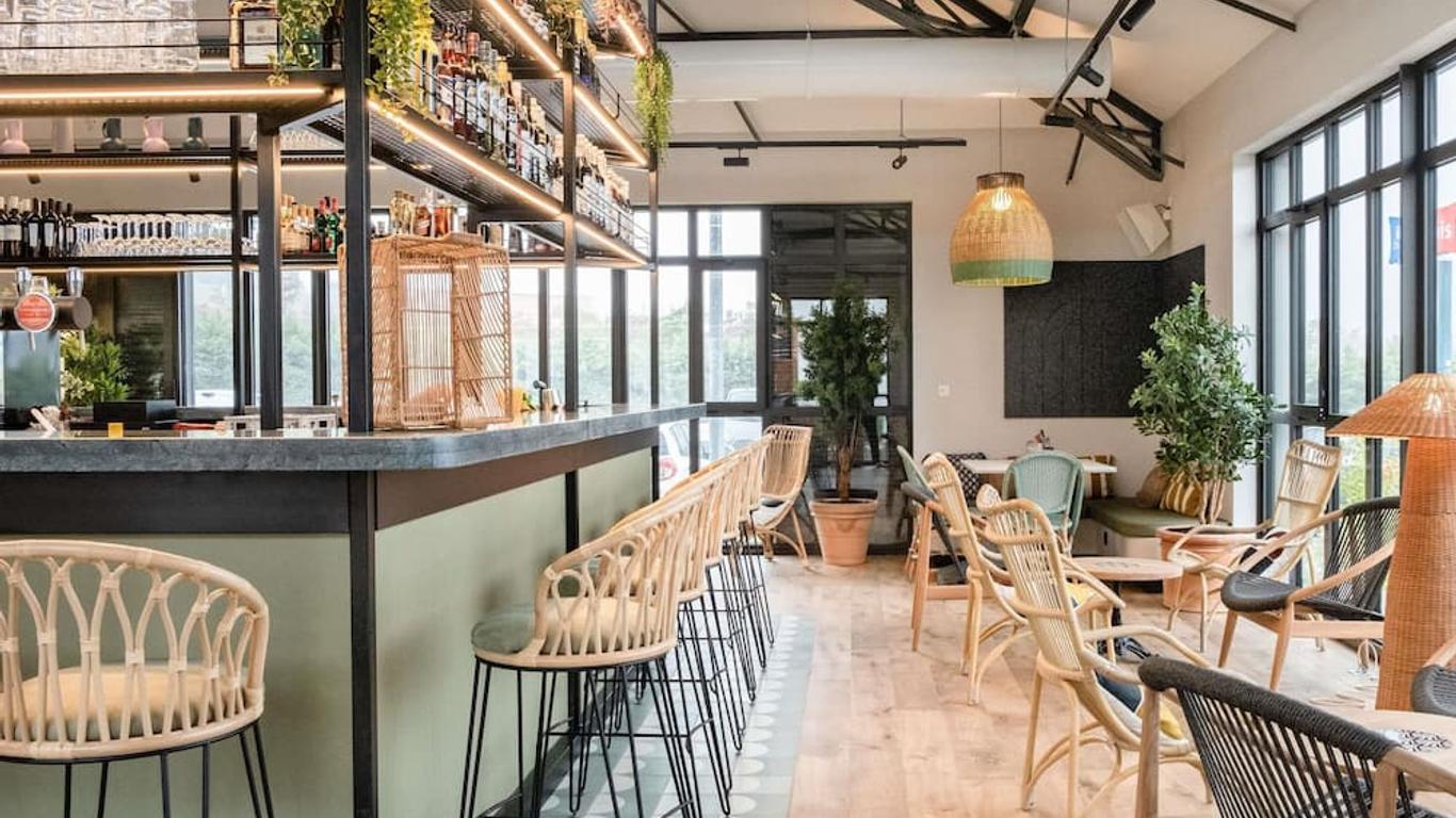 蒙托邦樂瓊宜必思快捷酒店 - 蒙托邦