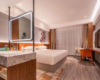 Asia Hotel Yantai - Yantai - Bedroom