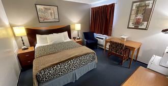 Travel Inn - Watertown - Bedroom
