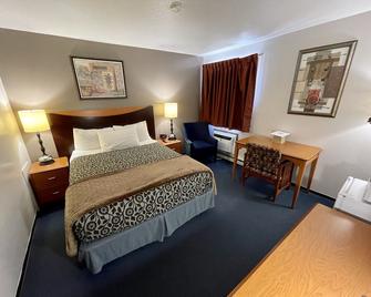Travel Inn - Watertown - Bedroom