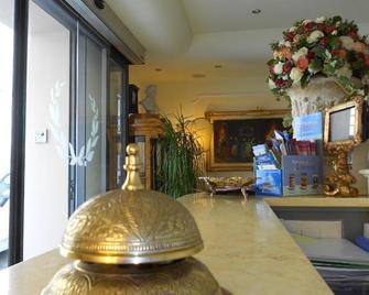Al Teatro - Livorno - Lobby