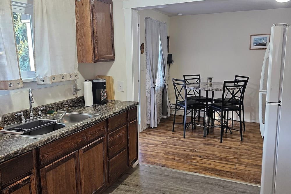 Single Bedroom Guesthouse in the Cowlitz Valley - Kelso - Cucina