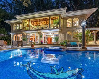 Private Pool Retreat in Gated Estate - Manuel Antonio - Pool