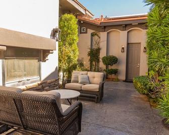 Private guesthouse in upscale community - לאס וגאס - פטיו