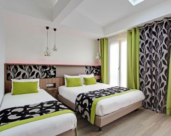 Hotel Alhambra - Paris - Bedroom