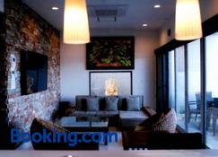 Indigogeohouse Ds1 - Iwami - Living room