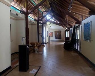 Rumah Tembi - Yogyakarta - Hallway