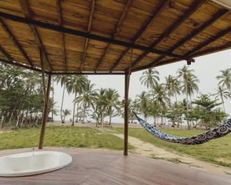 Uuttaaka Eco-Hotel - Palomino - Patio