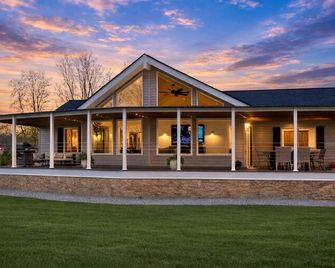 Reelaxed On Watauga River - Elizabethton - Edificio