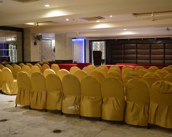 Hotel Diplomat Residency - Bareilly - Meeting room