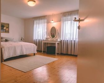 Old house to feel good, ground floor - Usingen - Slaapkamer