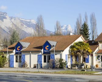 Comfort Hotel Grenoble Meylan - Meylan - Building