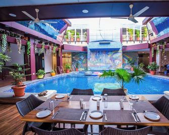 Hotel Menino Executive - Ponda - Restaurant