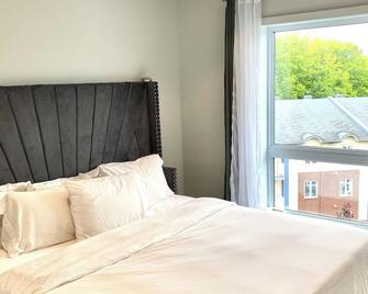 Modern apartment, nature nearby! - Châteauguay - Bedroom