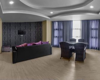 Diplomat Suites Hotel - Bakú - Sala de estar