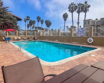 Pacific Shores Inn - San Diego - Piscina