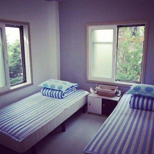 يوسون جيستهاوس