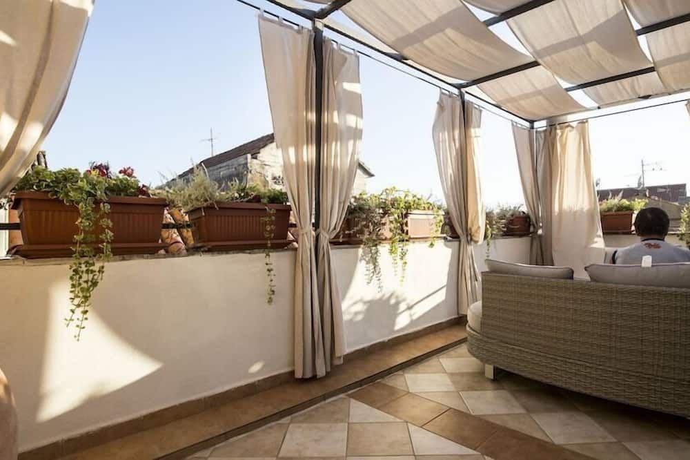 Heritage Hotel Pasike - טרוגיר - מרפסת