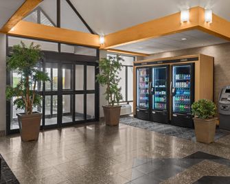 Days Inn by Wyndham Lanham Washington DC - Lanham - Lobby