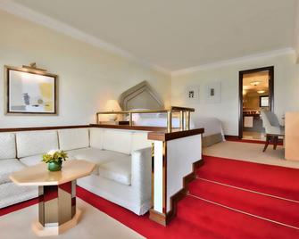 Sheraton Grand Doha Resort & Convention Hotel - Doha