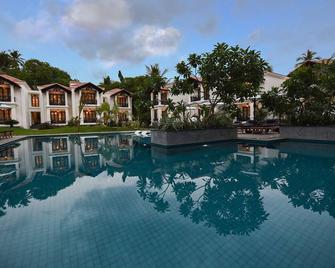Andores Resort And Spa - Calangute - Calangute - Pool