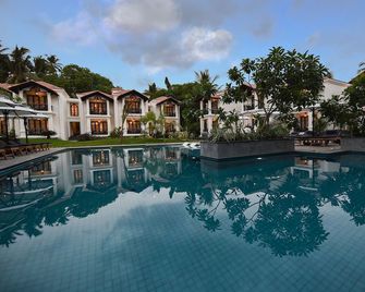 Andores Resort And Spa - Calangute - Pool