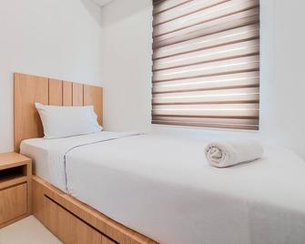 Simply Look And Warm 2Br At Serpong Garden Apartment - Serpong - Bedroom
