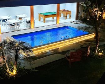 Pousada Lírios do Campo Hidromassagem - Ar condicionado - Piscina - 200 metros da praia Jabaquara Parcelamos 4 x sem juros - Paraty - Pool