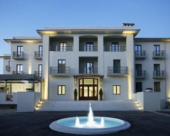 Domotel Kastri - Kifisia - Gebäude