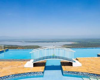 Lake Elementaita Mountain Lodge - Nakuru - Pool