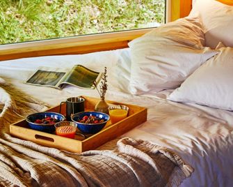 Postcard Cabins Talladega Valley, Outdoor Collection by Marriott Bonvoy - Childersburg - Bedroom
