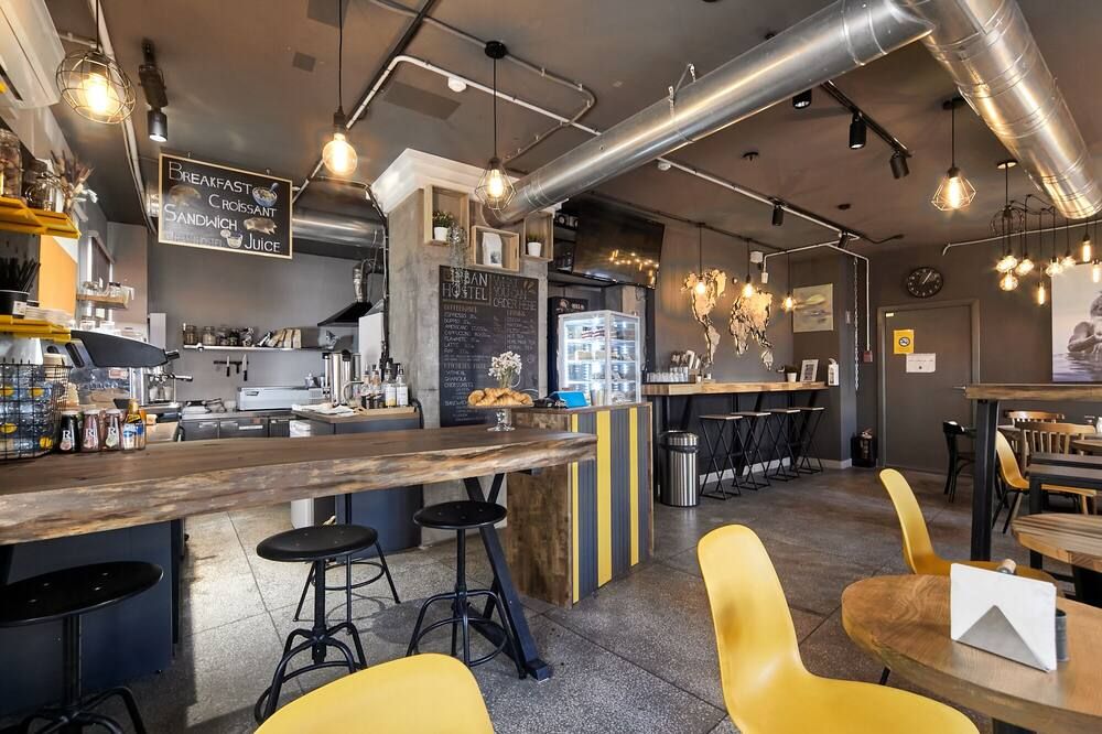 هوستل إيربان - مينسك - بار