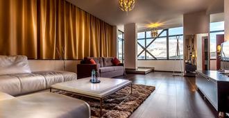 Business Hotel Conference Center & Spa - Târgu Mureş - Living room