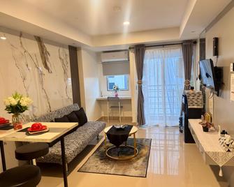 Strategic Apartment - Medan - Living room