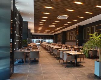 Ramada Plaza by Wyndham Jaeun - Sinan - Restaurante