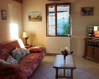 Les Cadoles - Cortevaix - Cormatin - Sala de estar