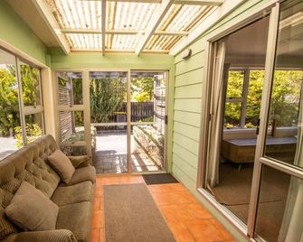Spacious On Simons Street, Twizel - Free Wifi - Twizel - Balcony