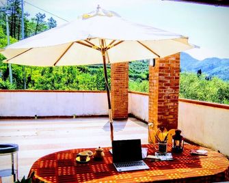 Breathe and relax - Castiglione Chiavarese - Balcón