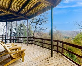 Mountain Nest - Dillard - Balkon