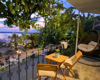 Kale Motel - Gökçeada - Balcony