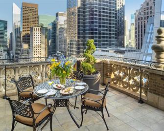 Warwick New York - New York - Balcony