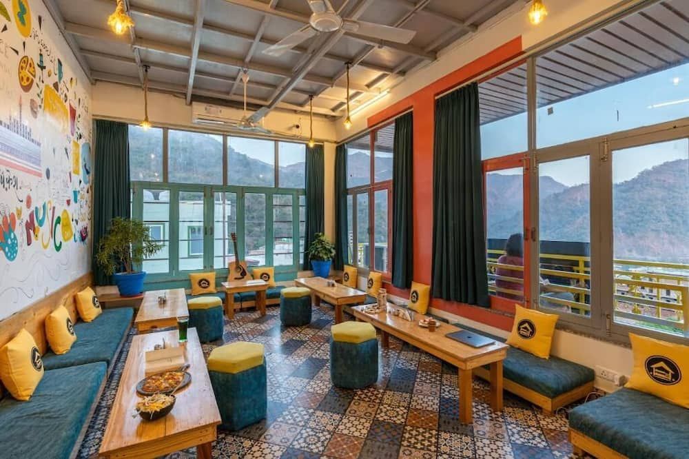 The Hosteller Rishikesh, Upper Tapovan - רישיקש - טרקלין