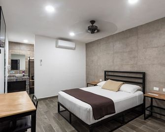 Capital Hotel Saltillo - Saltillo - Schlafzimmer
