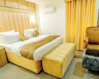 Immaculate Royal Int Hotel - Standard - Owerri - Habitación