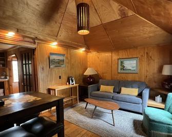 Anchor Inn Resort - Lincoln City - Sala de estar